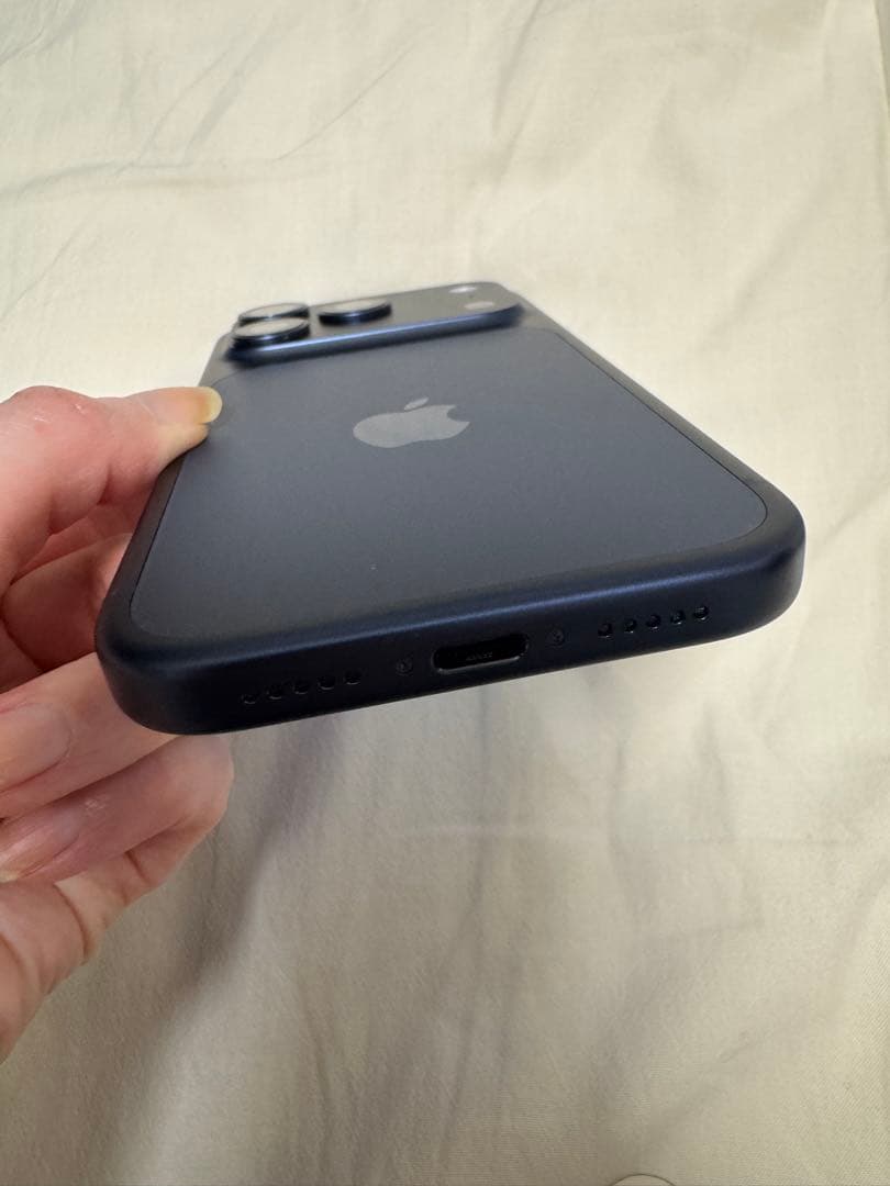 美品★iPhone17pro ディープブルー 256gb ガラスフィルム付き