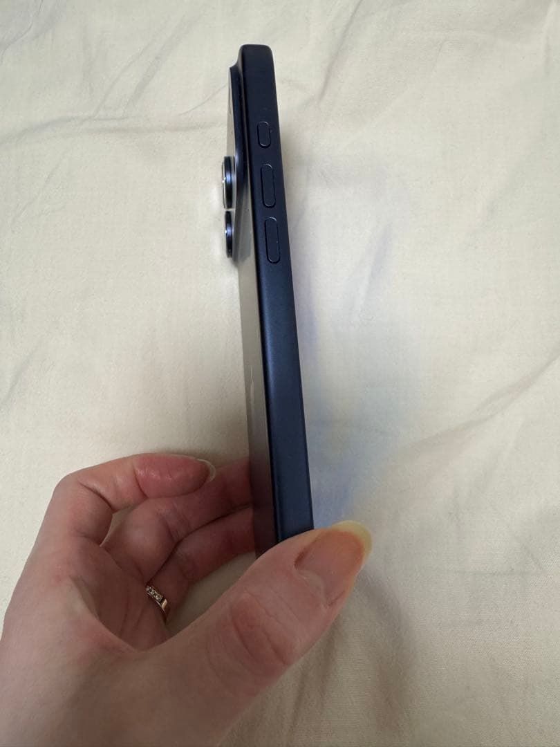 美品★iPhone17pro ディープブルー 256gb ガラスフィルム付き