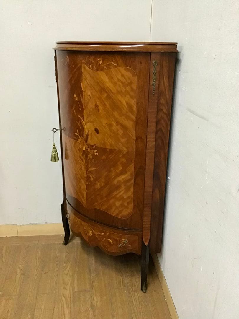 管378☆イタリア製☆象嵌細工☆コーナーキャビネット
