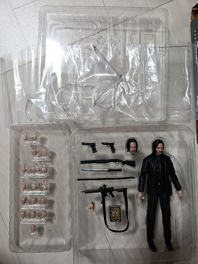 MAFEX ジョンウィック チャプター3 パラベラム版