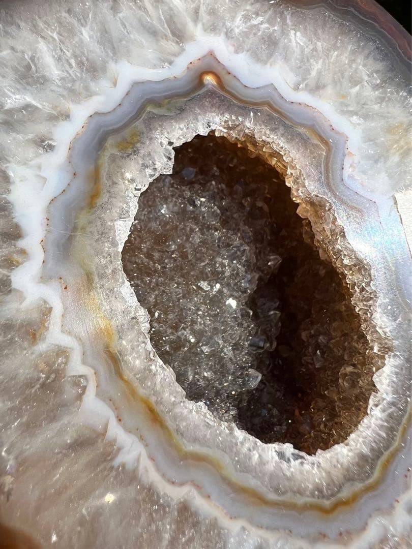 C6トレジャーメノウ 台付き 瑪瑙 風水 聚宝盆アゲート