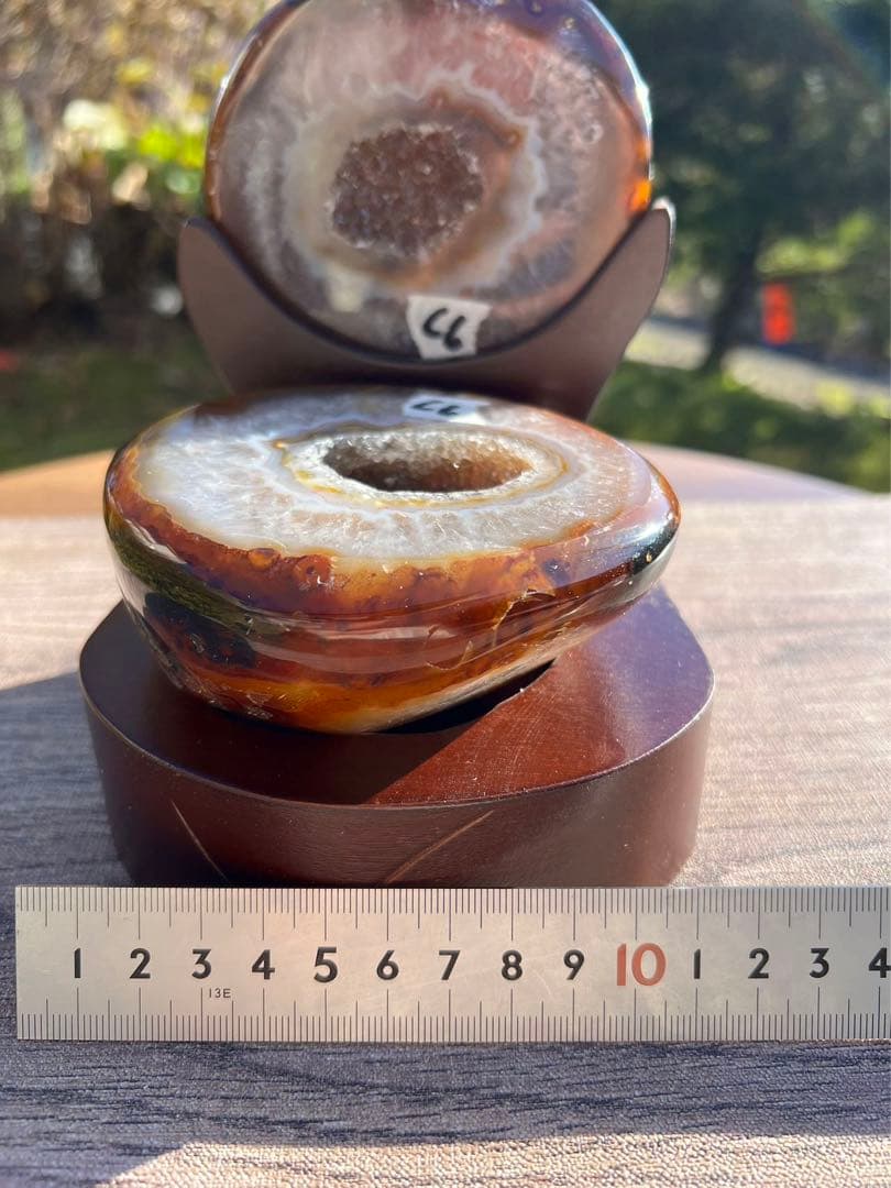 C6トレジャーメノウ 台付き 瑪瑙 風水 聚宝盆アゲート