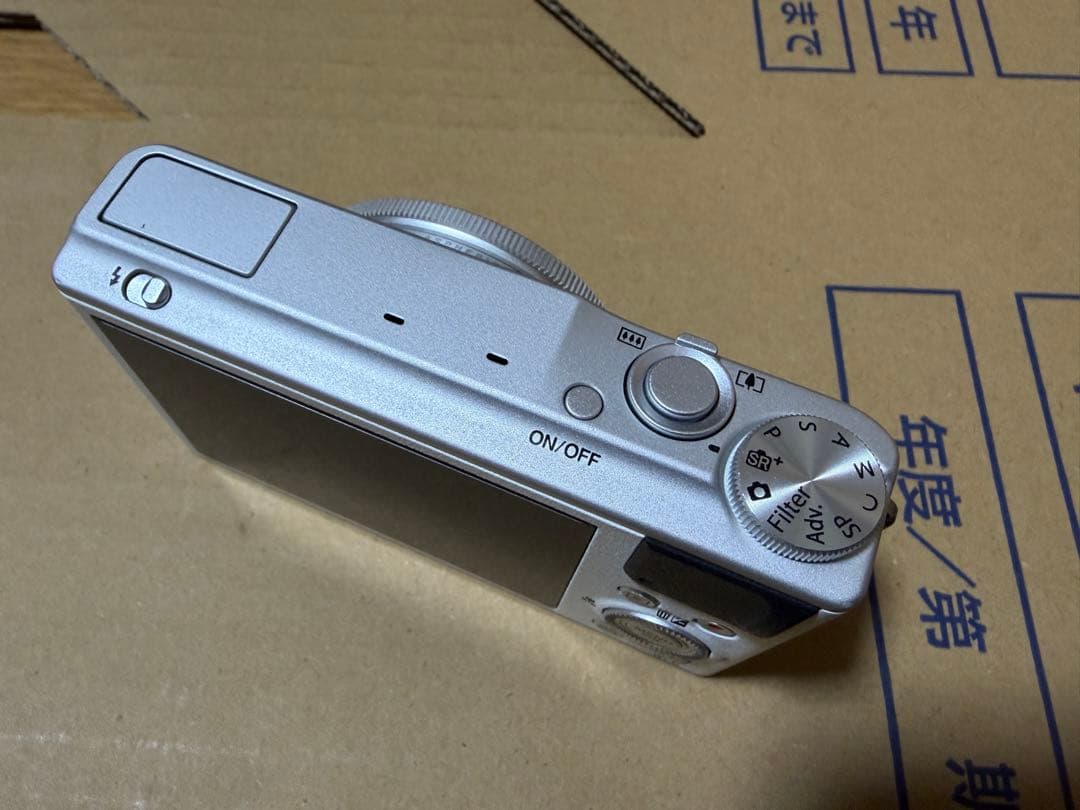 FUJIFILM XQ2 ホワイト