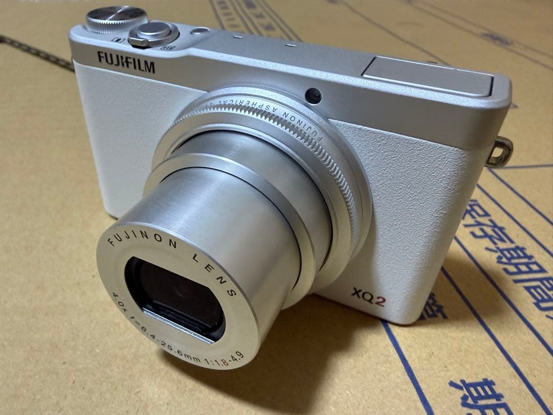 FUJIFILM XQ2 ホワイト