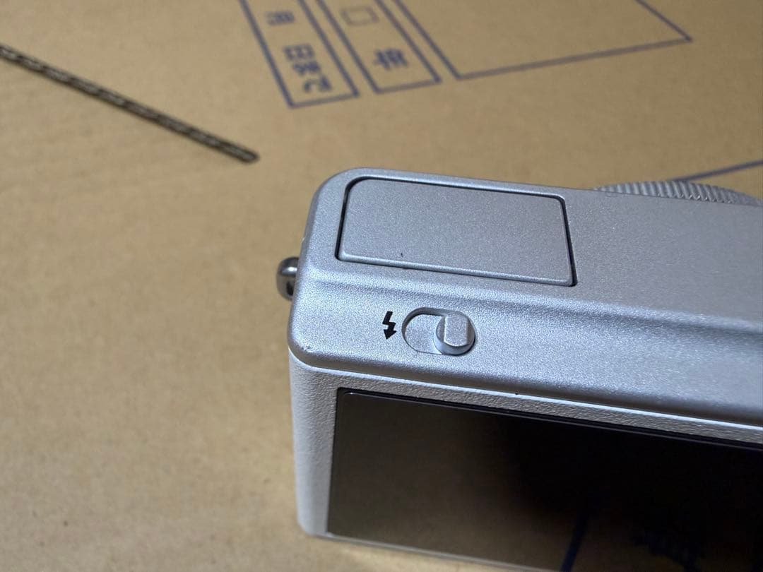 FUJIFILM XQ2 ホワイト