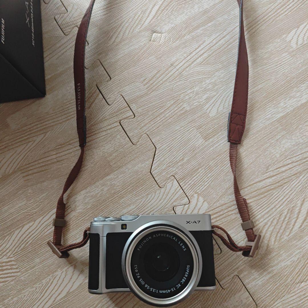 Fujifilm X-A7 デジタルカメラ シルバー