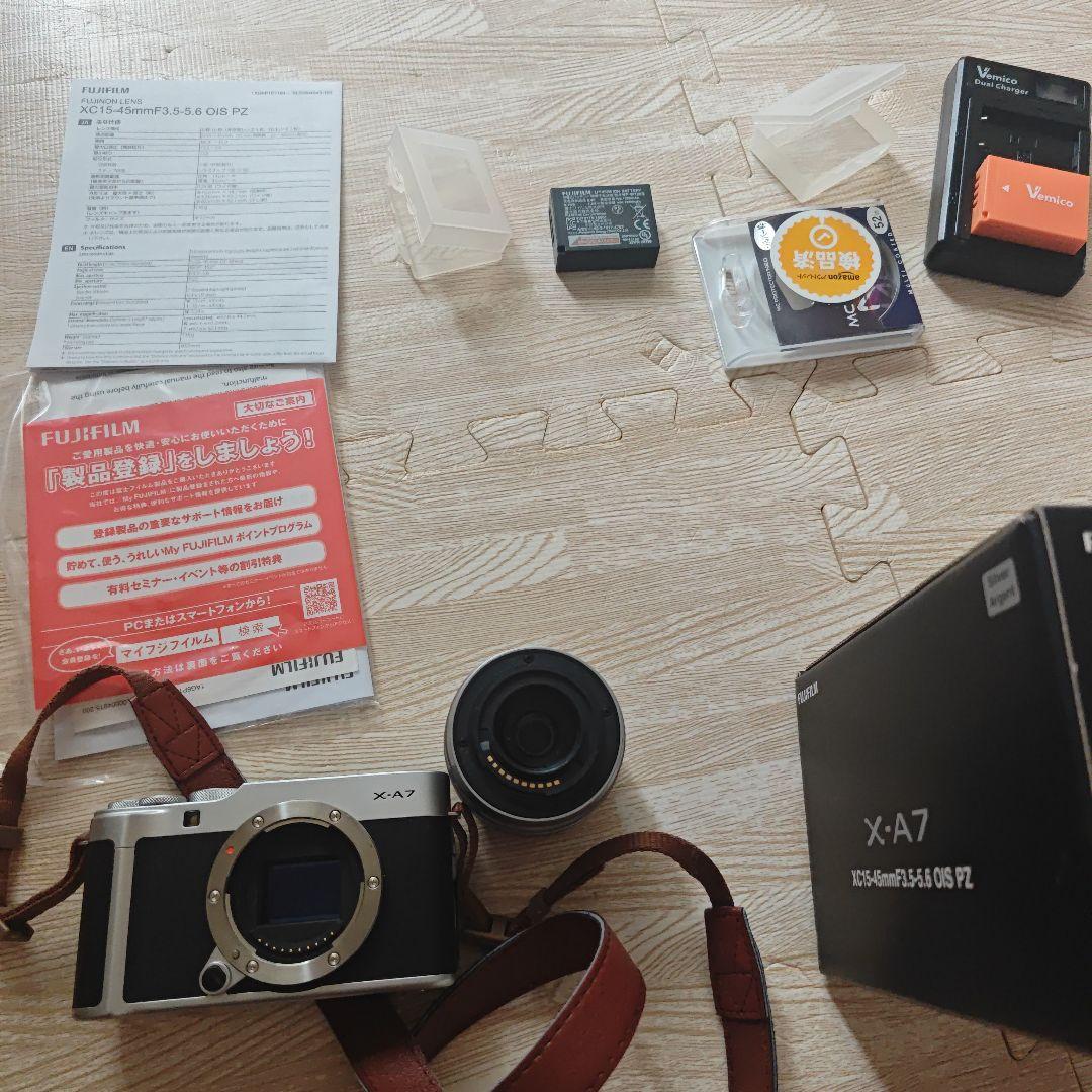 Fujifilm X-A7 デジタルカメラ シルバー