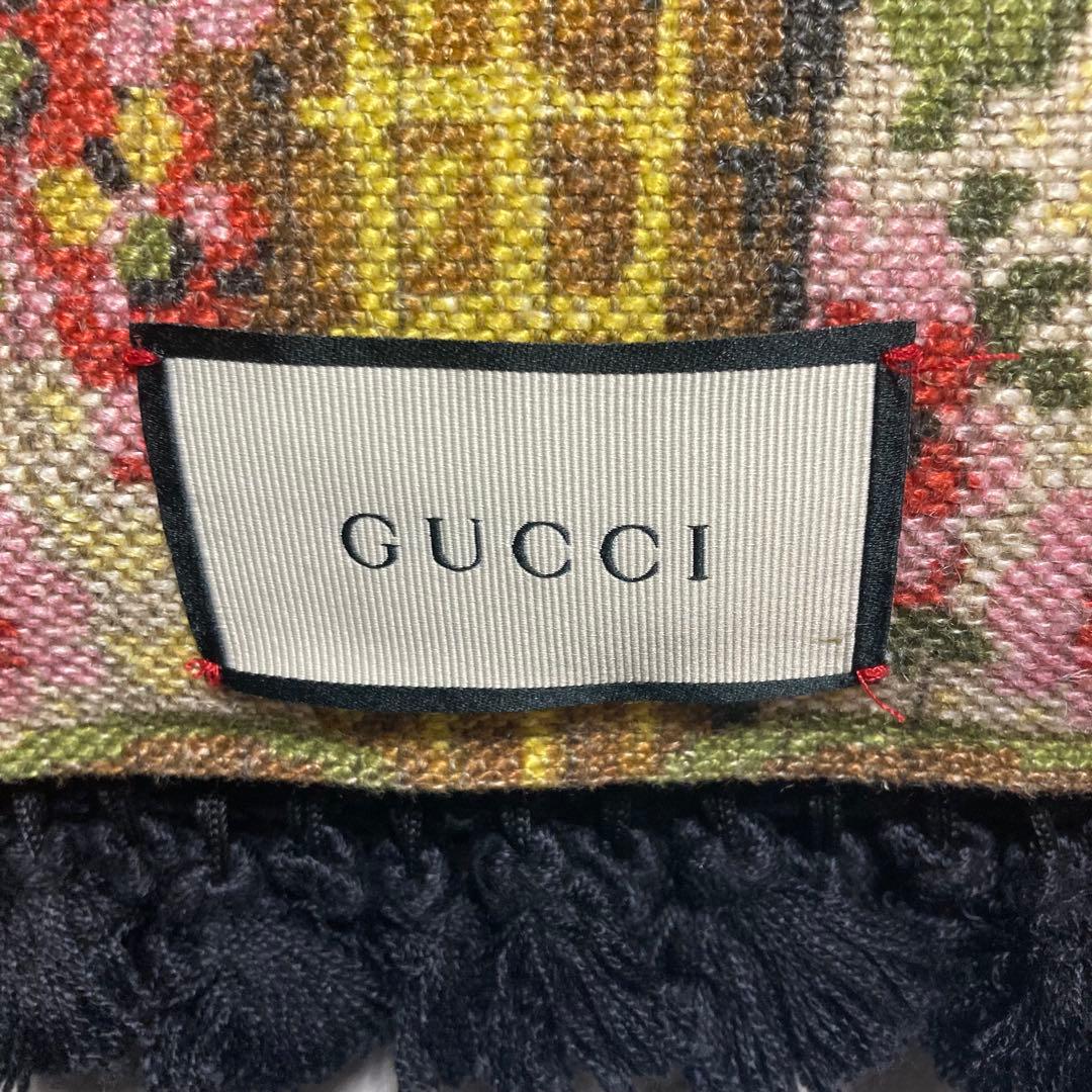GUCCI GGジャガードクッション ブラック