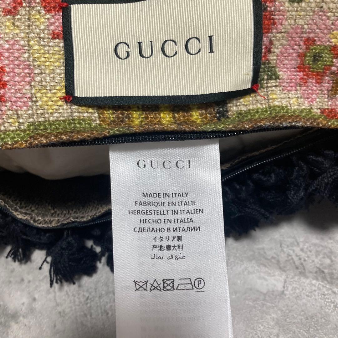 GUCCI GGジャガードクッション ブラック