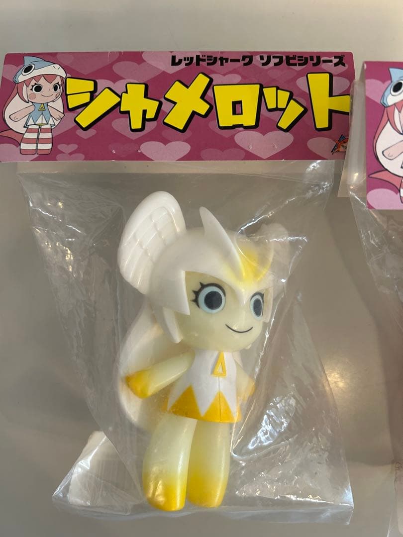 シャメロット　レッドシャーク　ソフビ3体セット