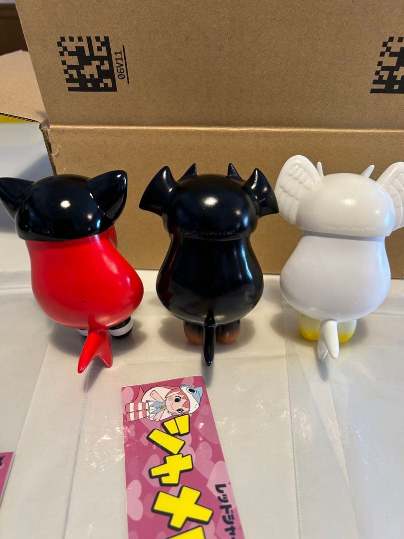 シャメロット　レッドシャーク　ソフビ3体セット