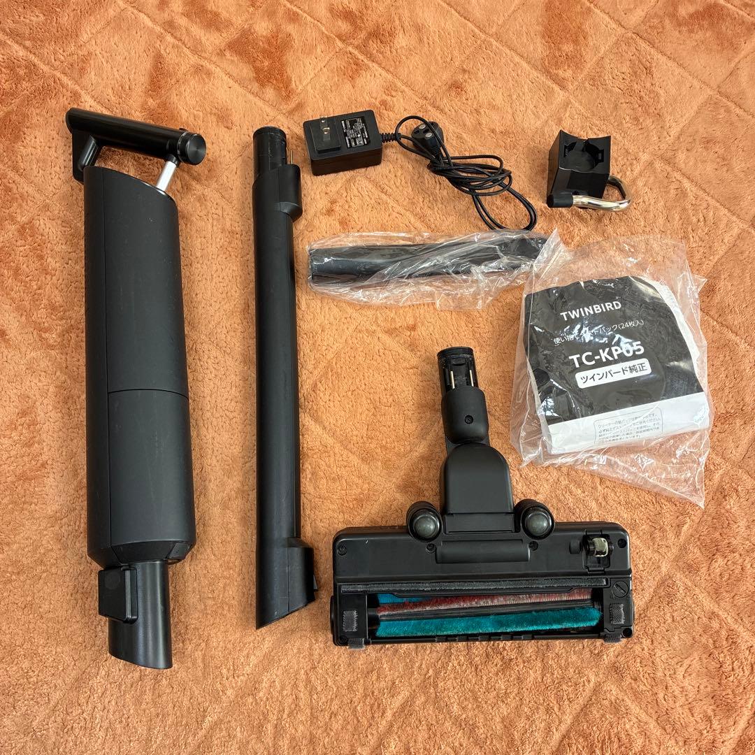 TWINBIRD TC-E264（ブラック）スティック掃除機 2023年製