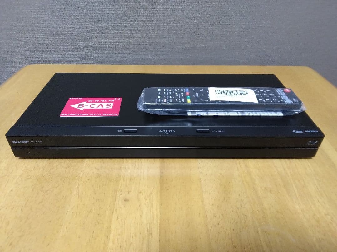 シャープ　ブルーレイレコーダー NT1200 3番組同時録画　保証付き