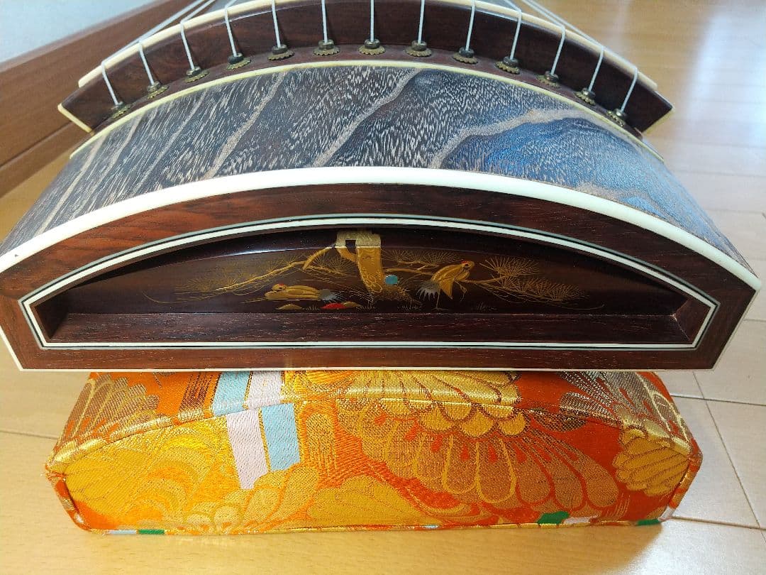 【金蒔絵入り】高級 和琴 お琴 13弦琴 お筝 和楽器 弦楽器 付属品多数
