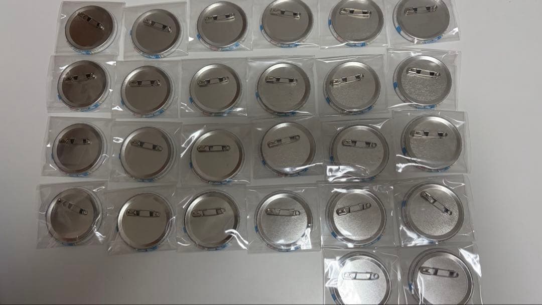 ころんくん 缶バッジ マリン26個