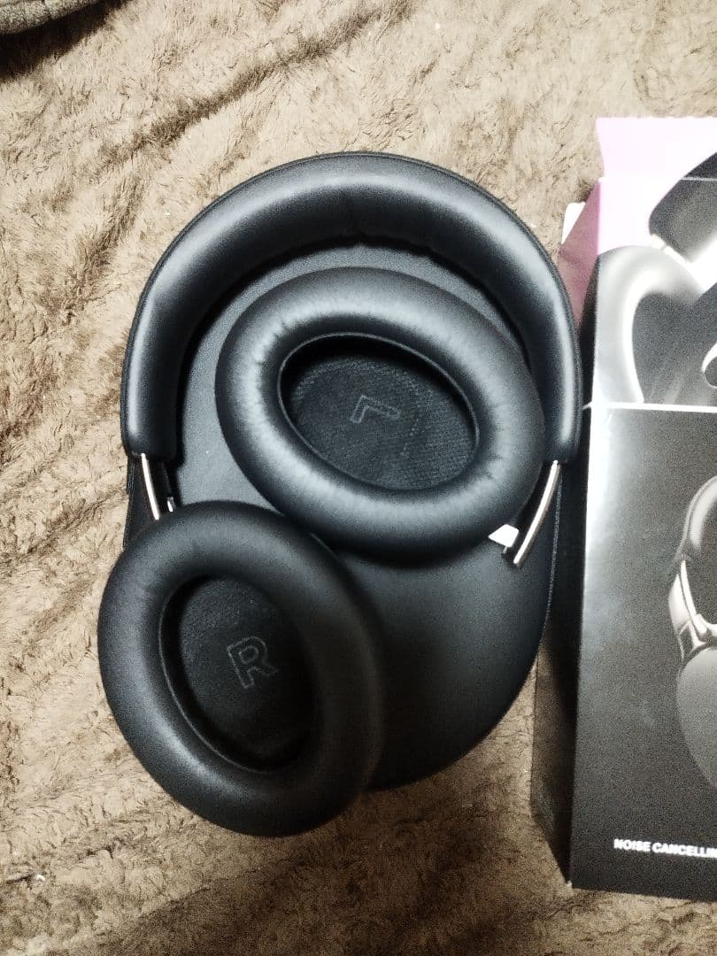 ヘッドホン hk1377