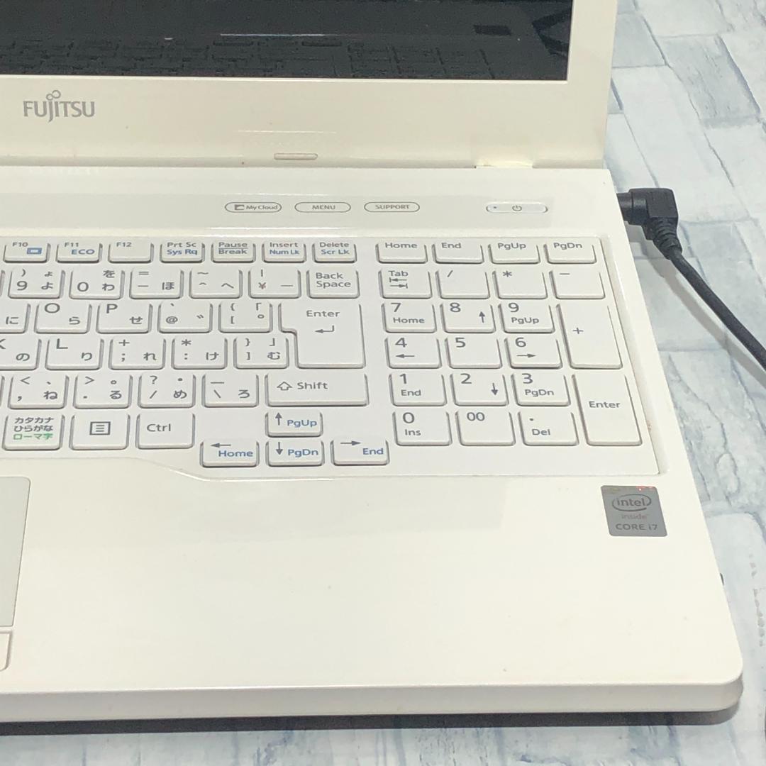 FMVノートパソコン本体 Core i7/1TB/8GB/Windows10搭載