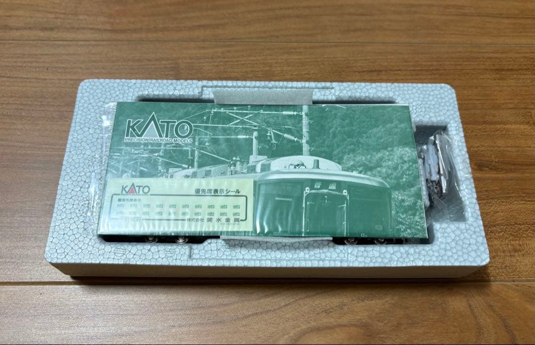 ● KATO 10-1395 521系2次車