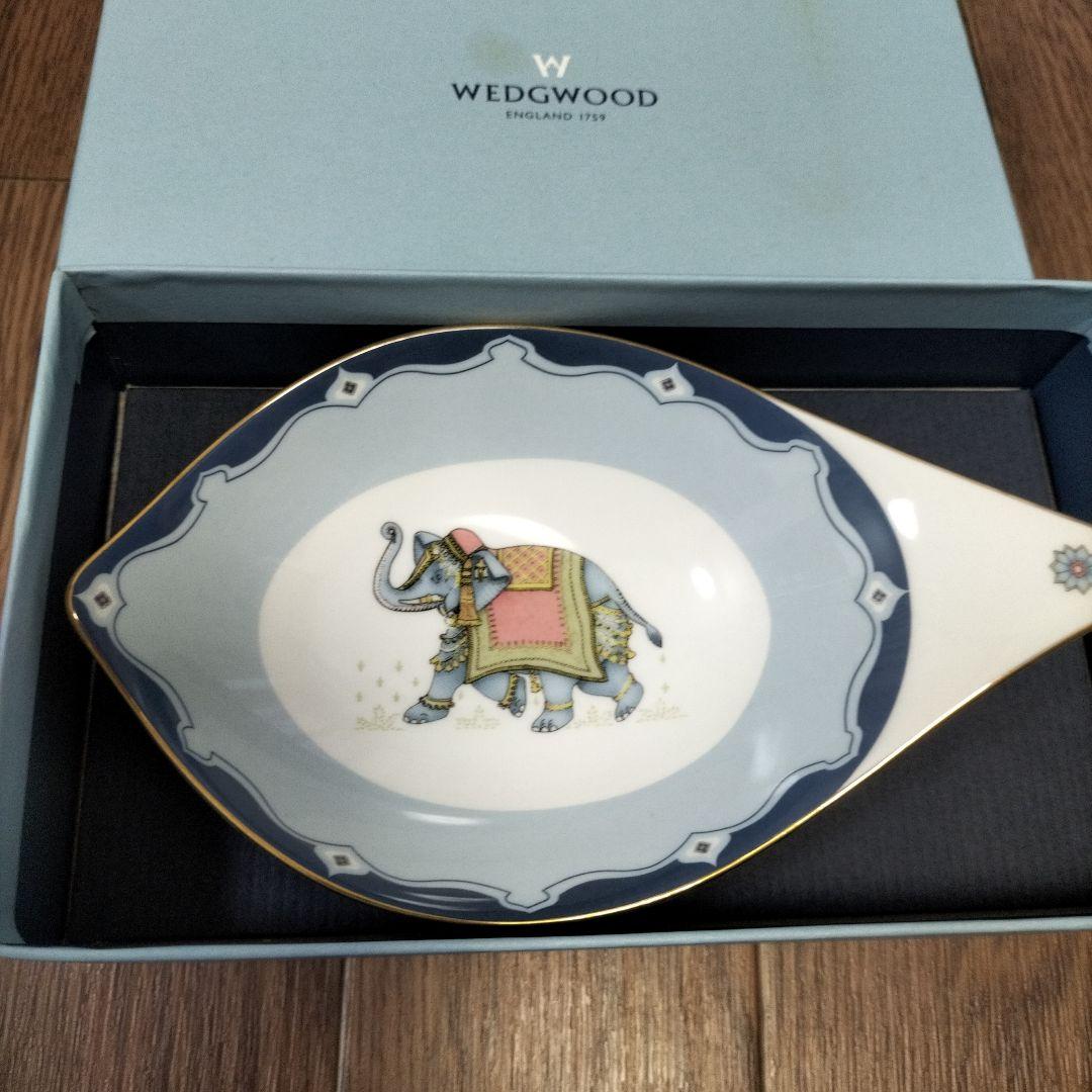 【未使用】ウェッジウッド　ブルーエレファト　リーフプレート