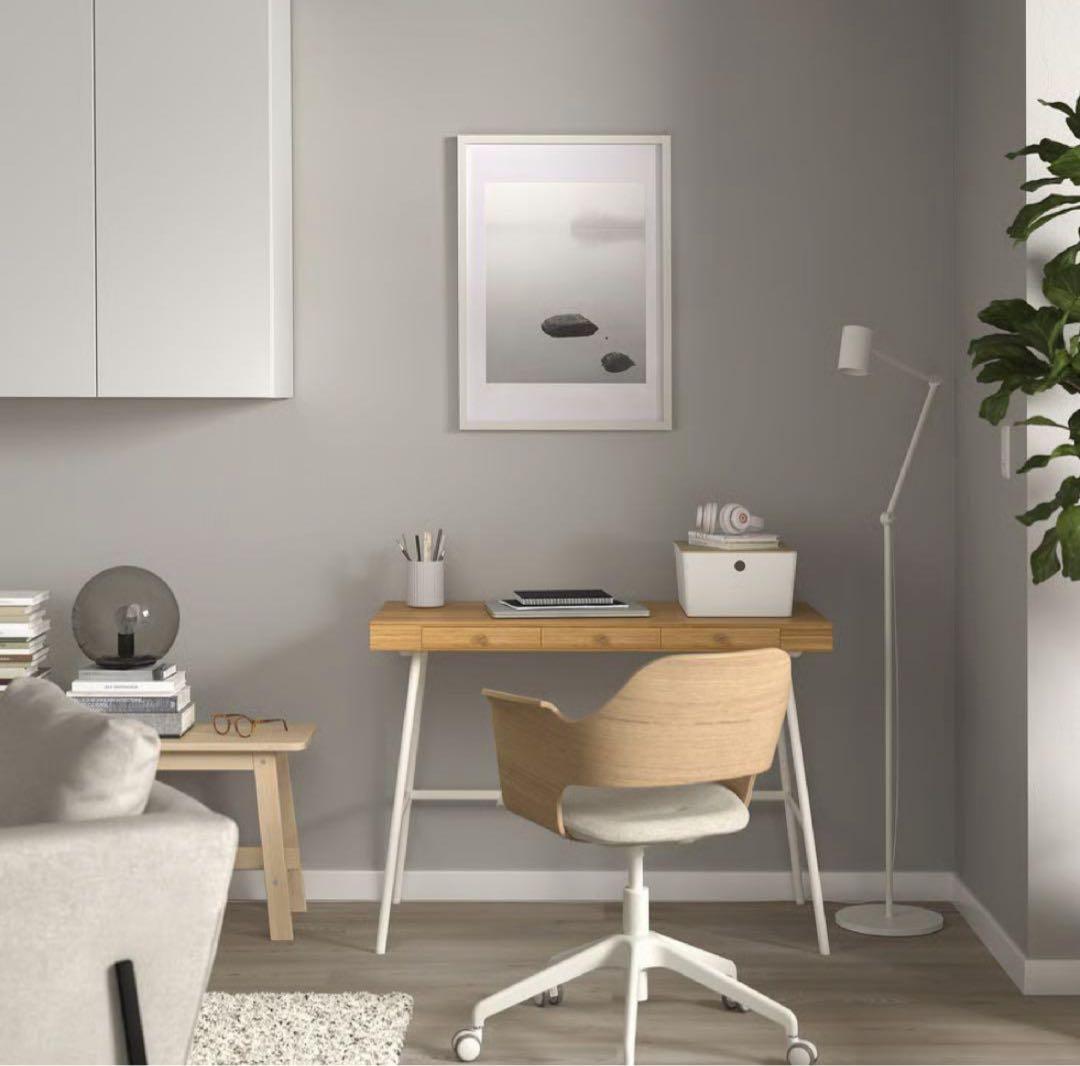 IKEA イケア　リルオーセン　デスク　PCテーブル　学習机　LILLÅSEN