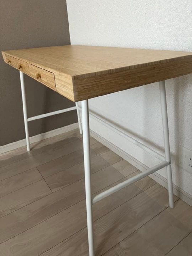 IKEA イケア　リルオーセン　デスク　PCテーブル　学習机　LILLÅSEN