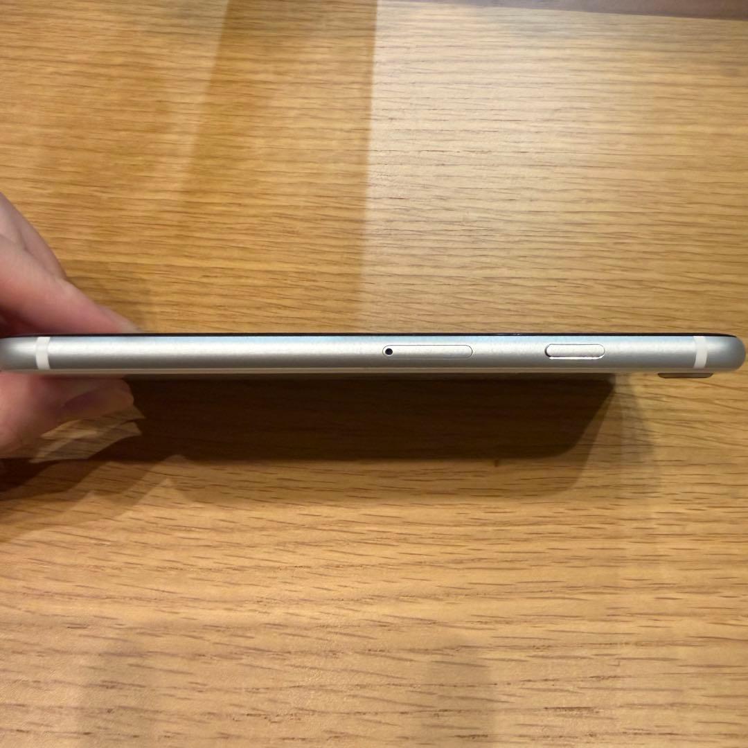 iphoneSE(第2世代) ホワイト 128gb simフリー