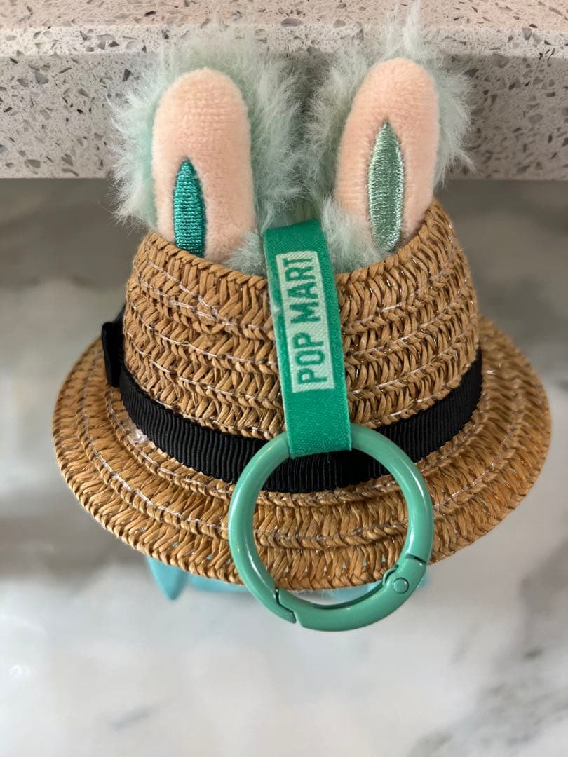 LABUBU ラブブ G-DRAGON風 コーデ ミントカラー サングラス付き