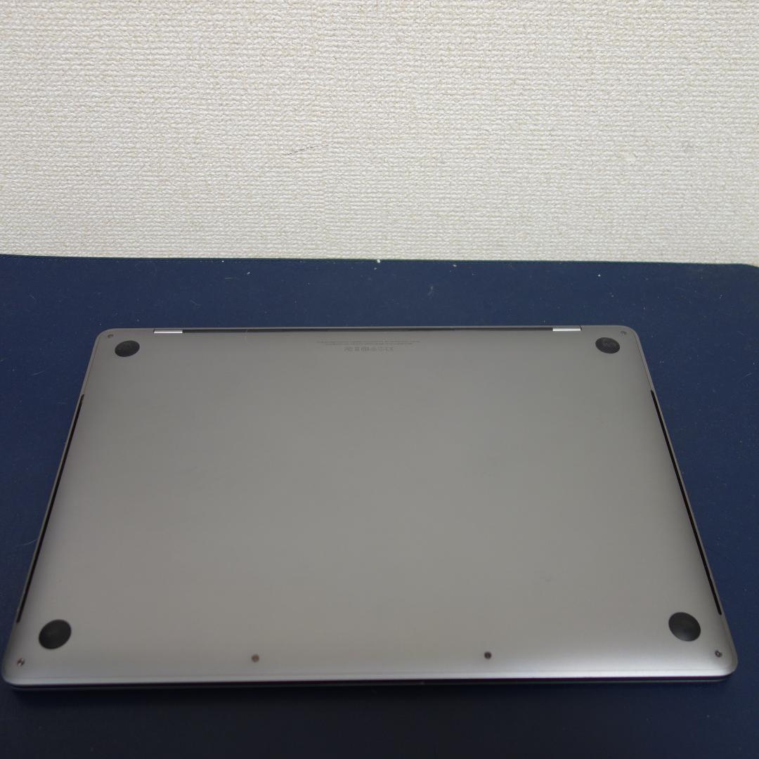 223）WinもMacBook Pro Mid 2017　15インチ/512GB