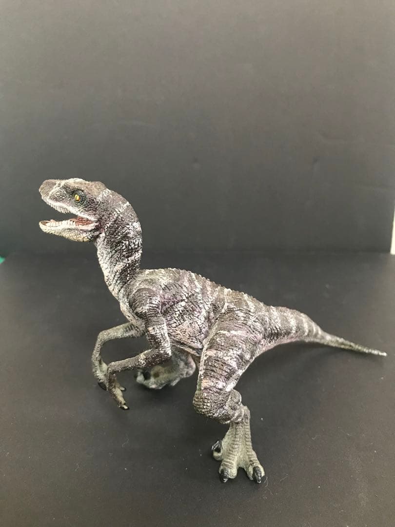 papo社リペイント ジュラシック・ワールド【ラプトル4姉妹】