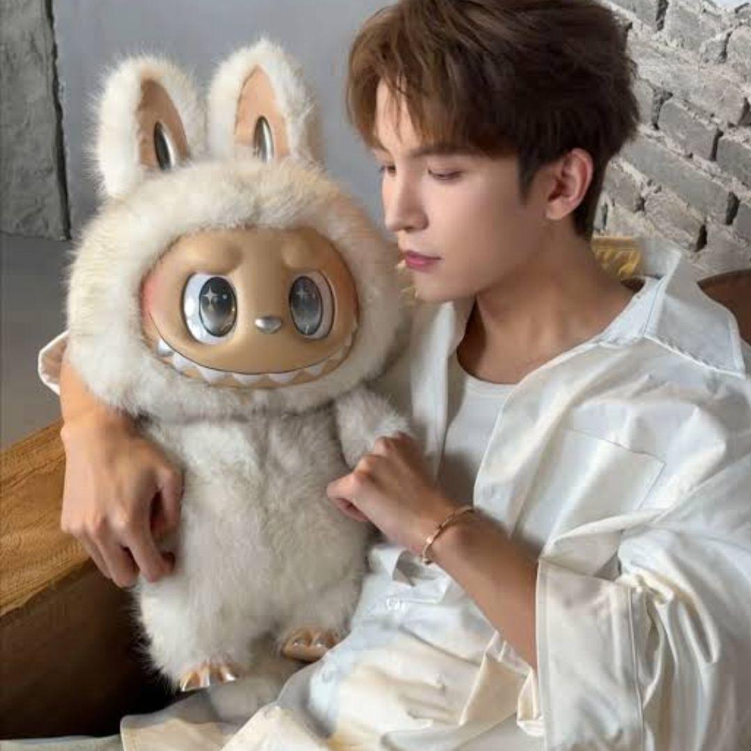 正規品POP MART THE MONSTERS ANGEL IN CLOUDS