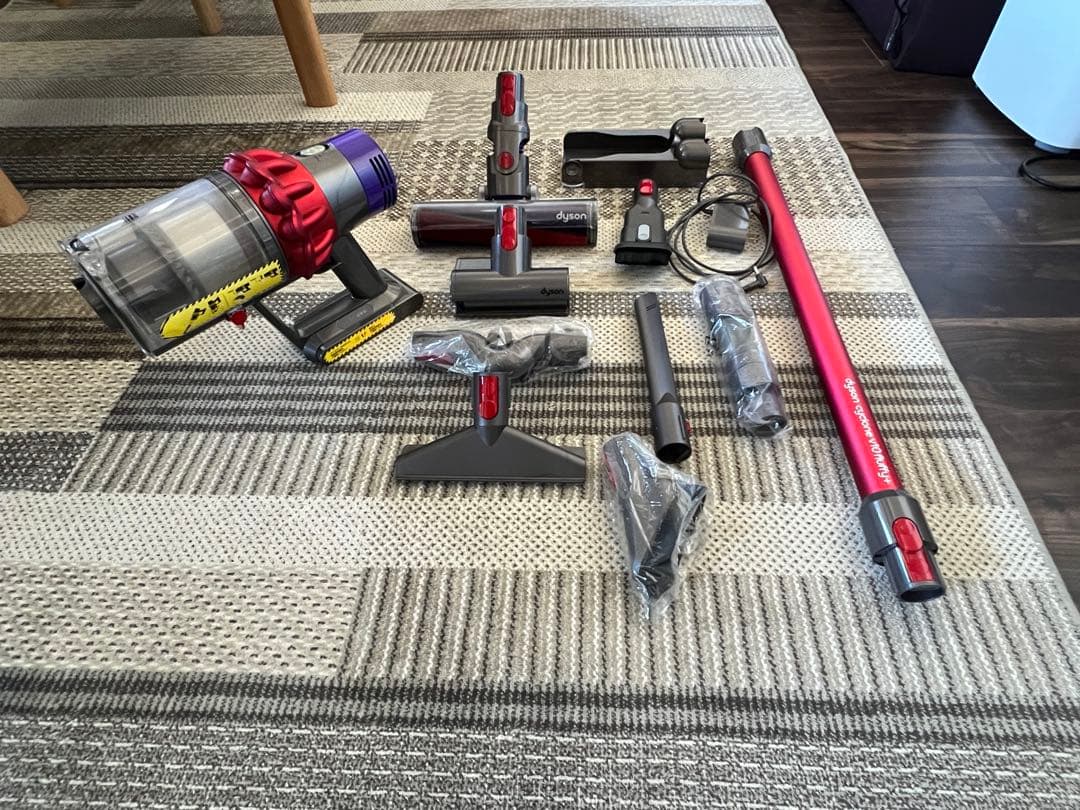 ダイソン Dyson Cyclone V10 Fluffy ＋掃除機