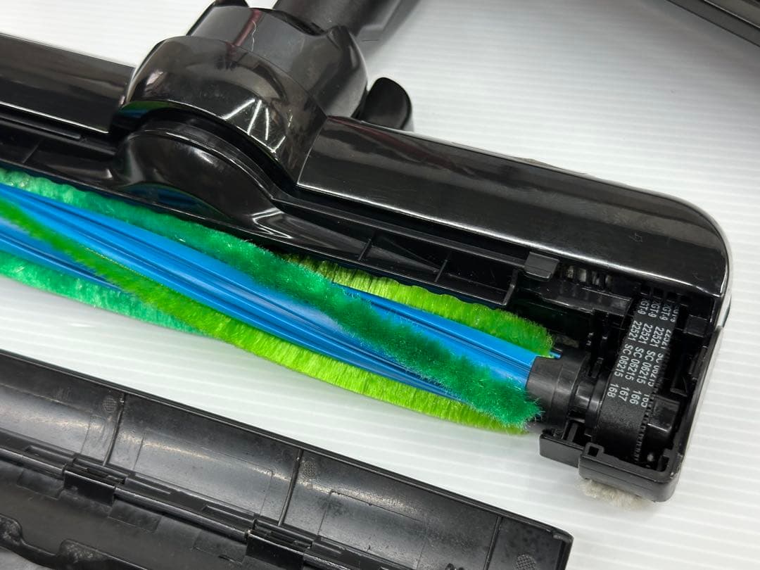 VC-CLX50 東芝　コードレス 掃除機　セット　中古　スティック　赤