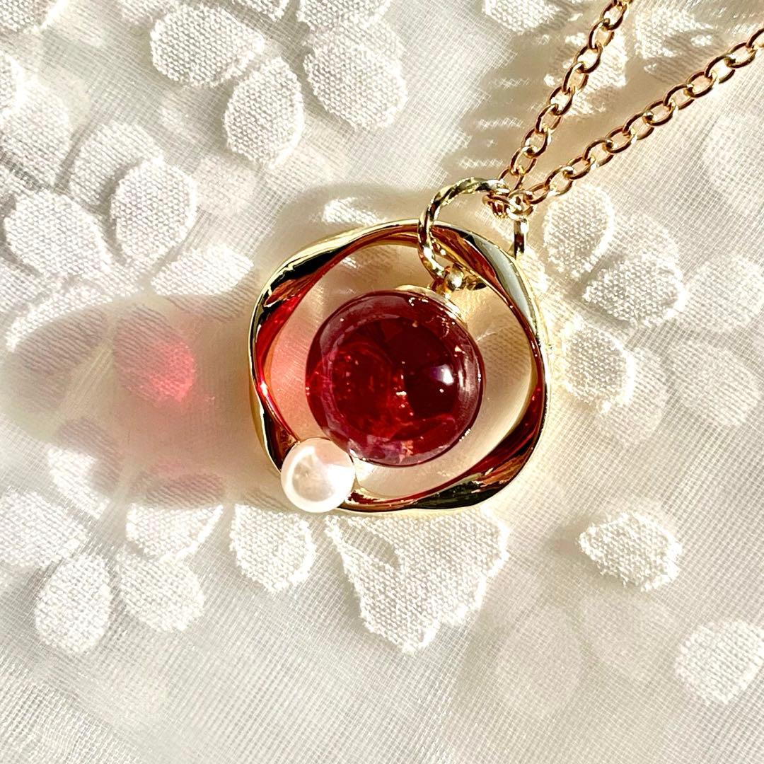 12個セット　ちょっと小さい宝石のような桃色と水晶　レジンネックレス