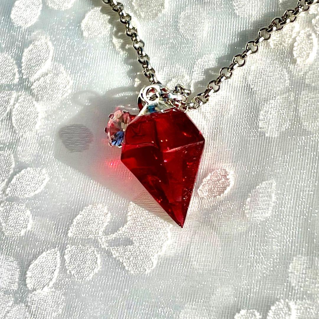 12個セット　ちょっと小さい宝石のような桃色と水晶　レジンネックレス