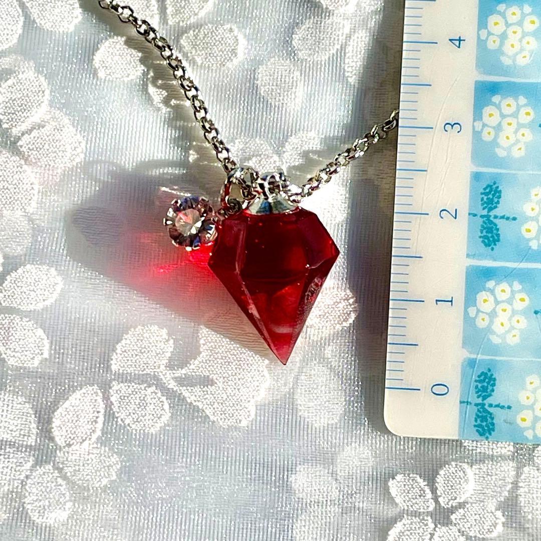 12個セット　ちょっと小さい宝石のような桃色と水晶　レジンネックレス