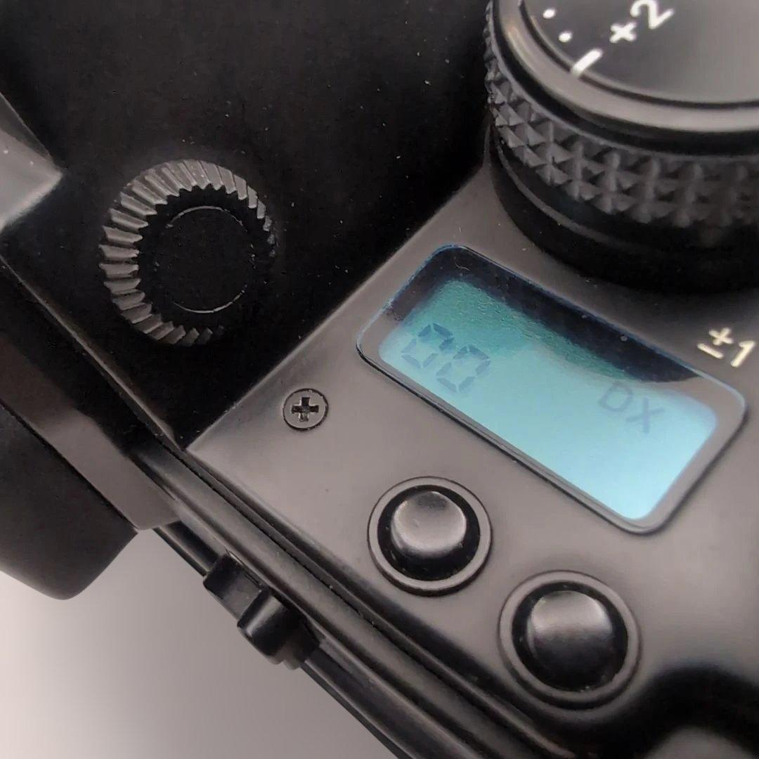 CONTAX AX 一眼レフフィルムカメラ本体のみ