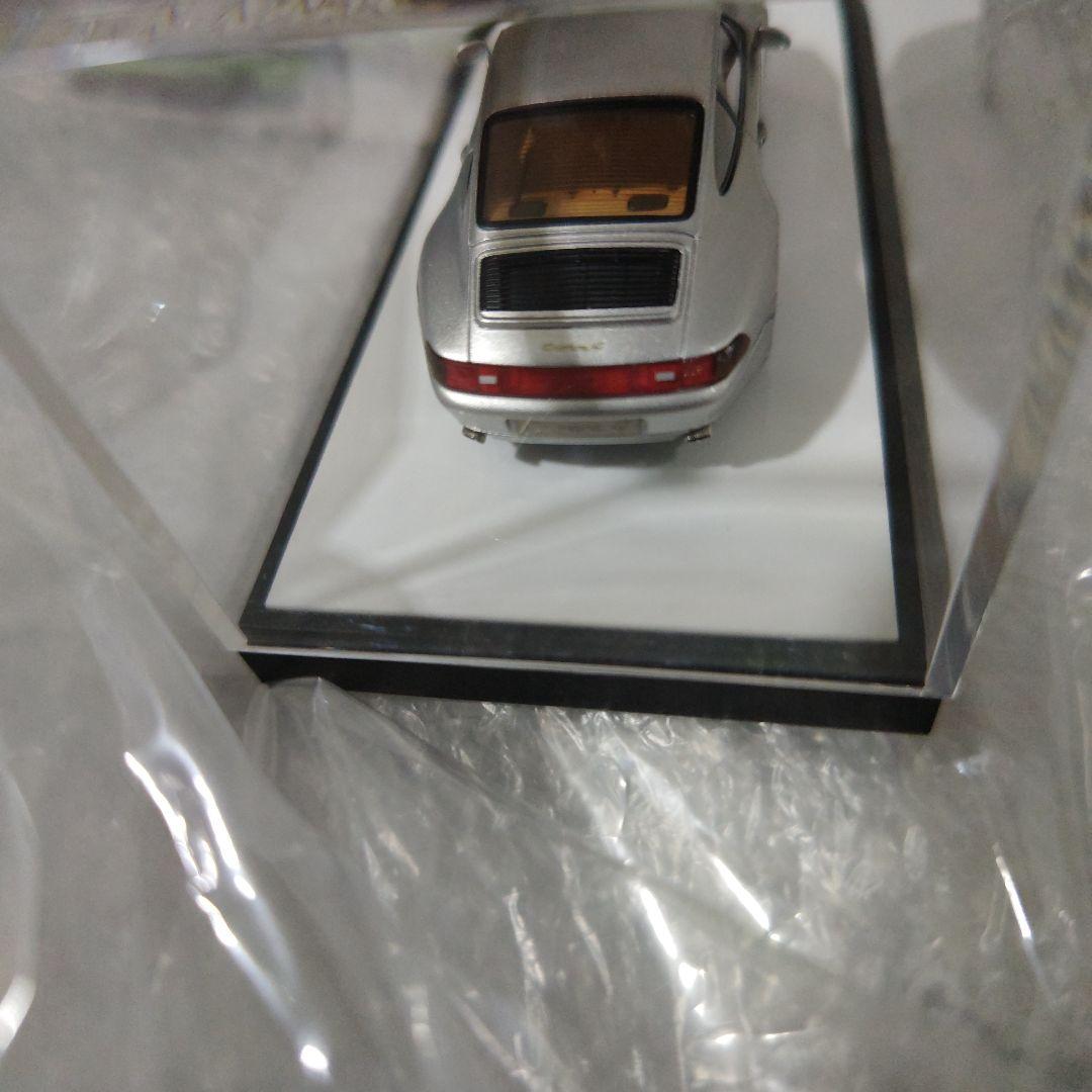 1/43　VISION　ポルシェ911　カレラ4　シルバー　1995
