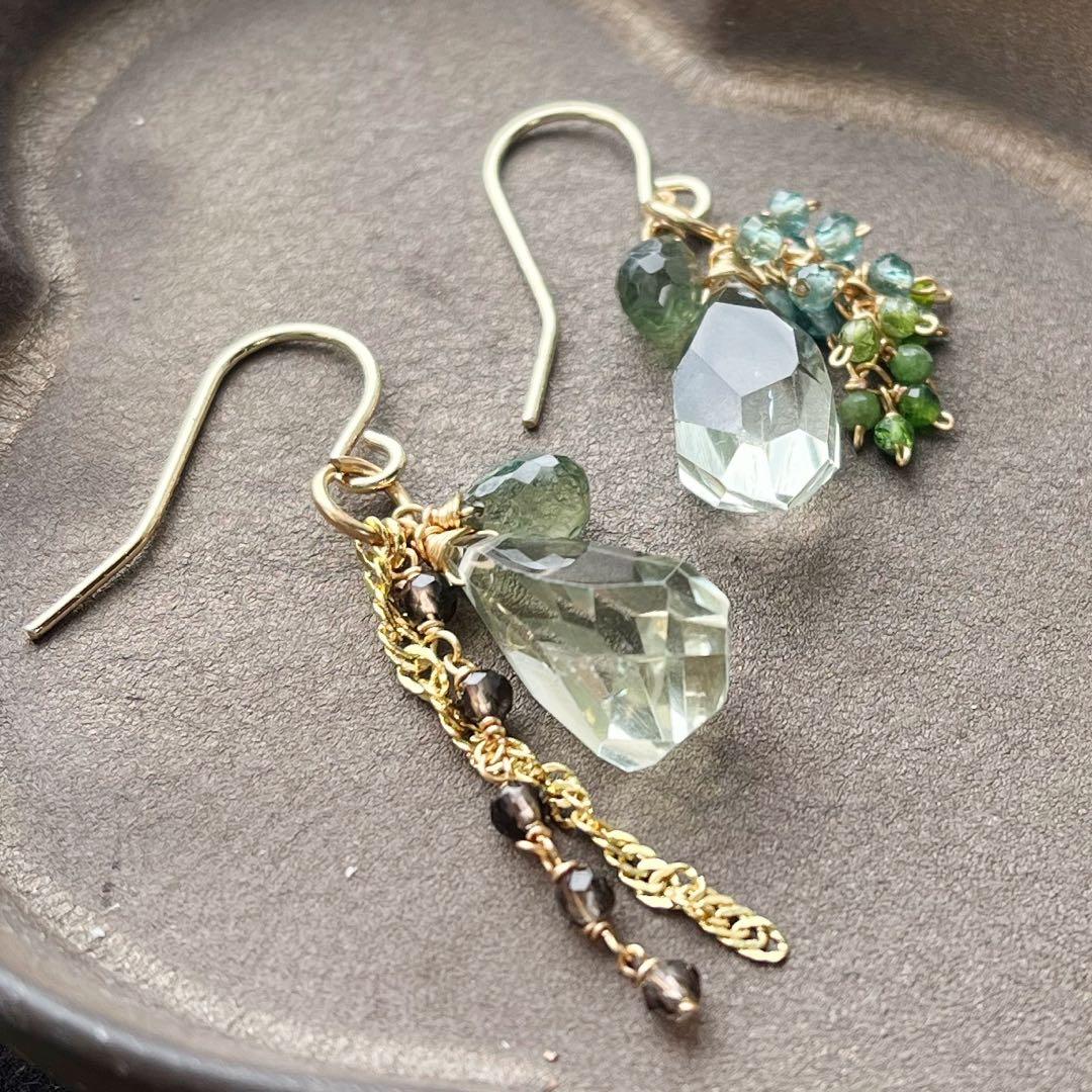 1527 グリーンアメジストの大粒ピアス　14kgf