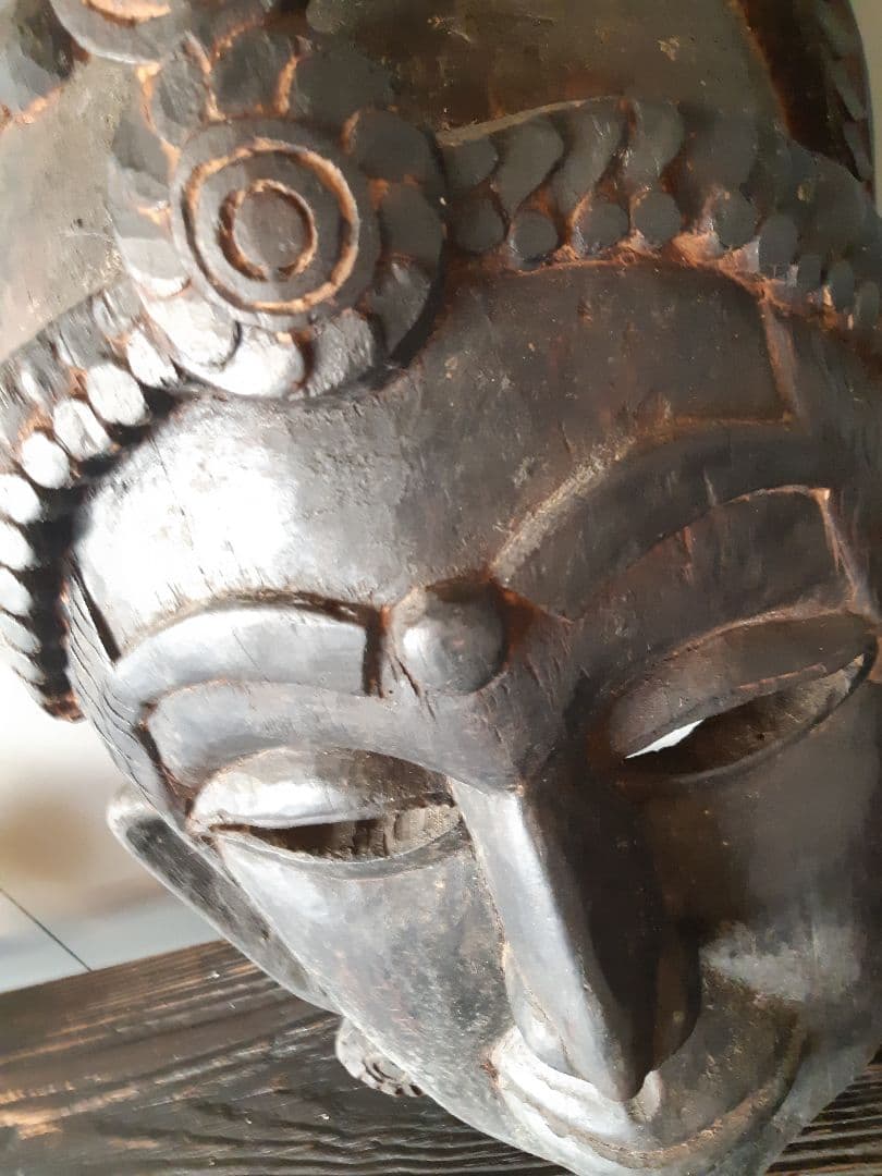 アフリカ　コンゴ　木彫り　仮面