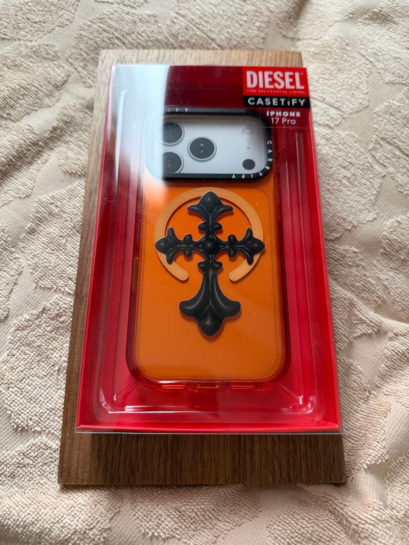 iPhone 17 Pro ケース CASETiFY クロスモチーフ