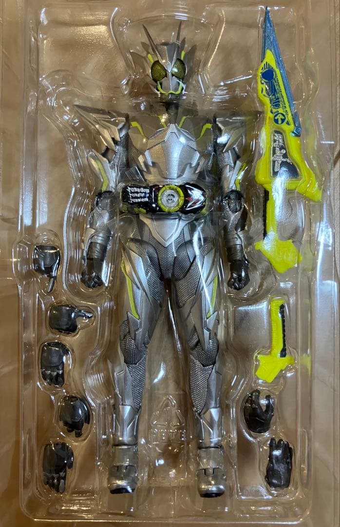 踊*ん様 s.h.figuarts 仮面ライダーゼロワン　メタルクラスタホッパー
