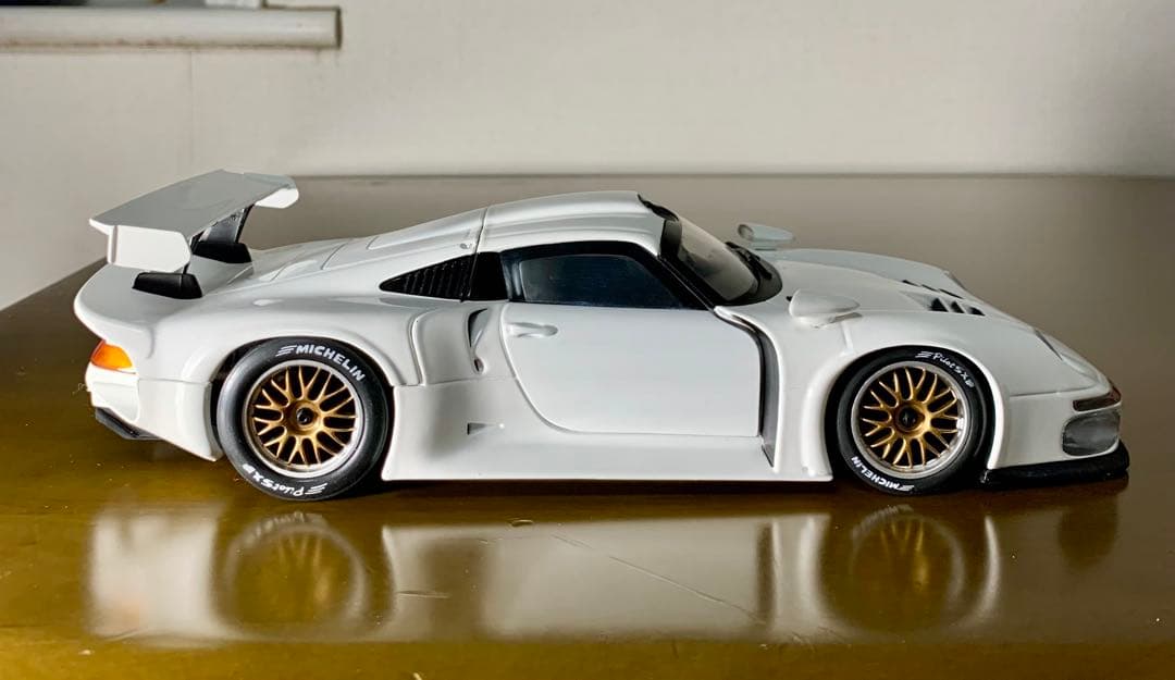 ポルシェ 911 GT1 ut models