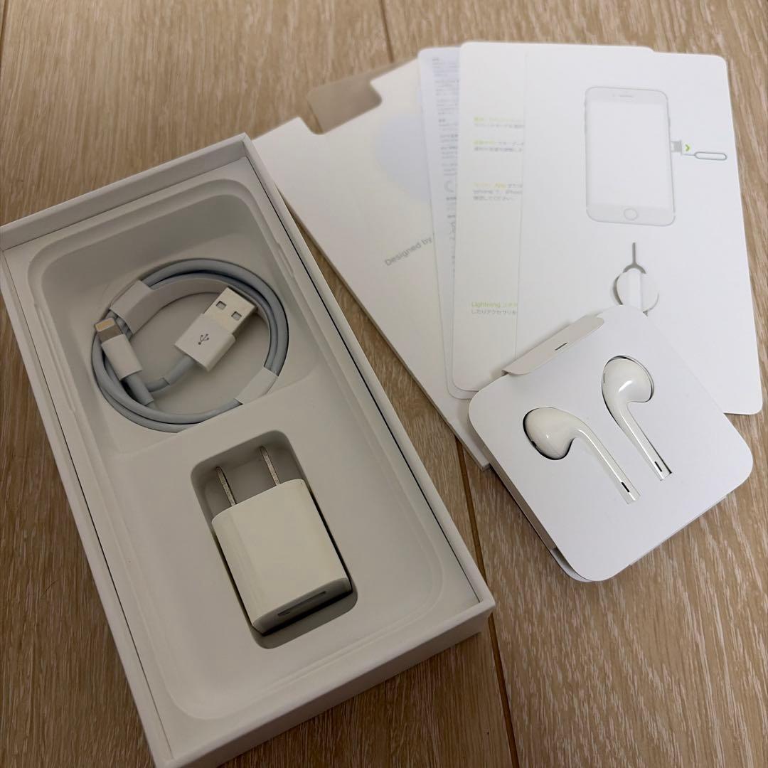 iPhone7 SIMフリー 128GB シルバー 付属品あり