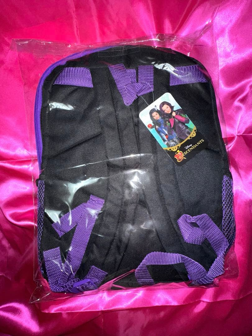 【新品未使用タグ付き】激レア‼️ディセンダント 実写リュック ディズニーチャンネル