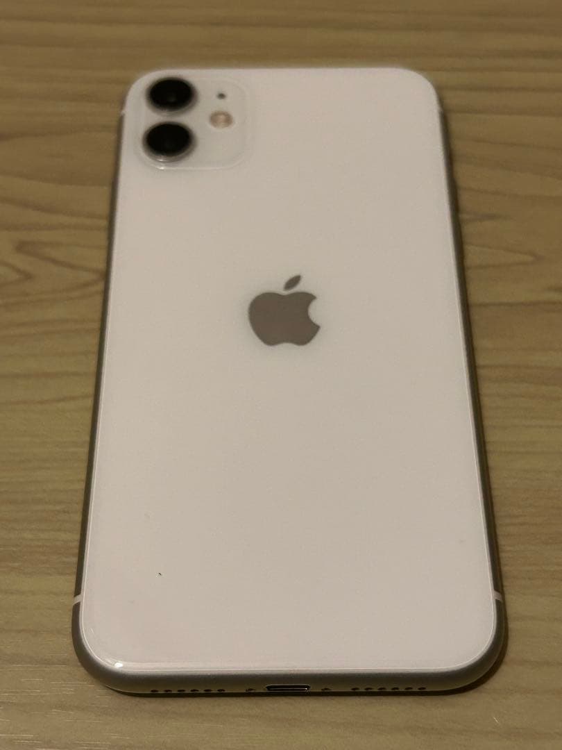 SIMフリー　iPhone 11 64GB バッテリー76