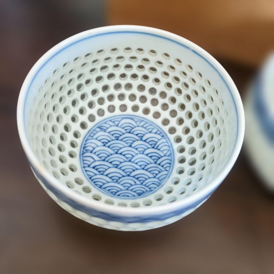 『美品』波佐見焼　丹心窯　水晶彫 水晶青海波　　和食器 湯呑み茶碗 ２種 箱付