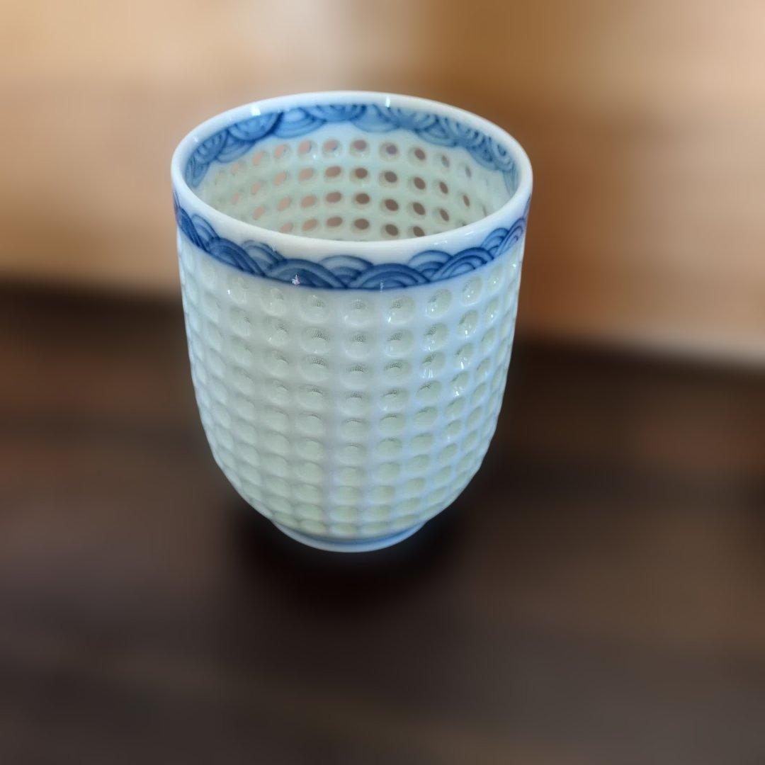 『美品』波佐見焼　丹心窯　水晶彫 水晶青海波　　和食器 湯呑み茶碗 ２種 箱付