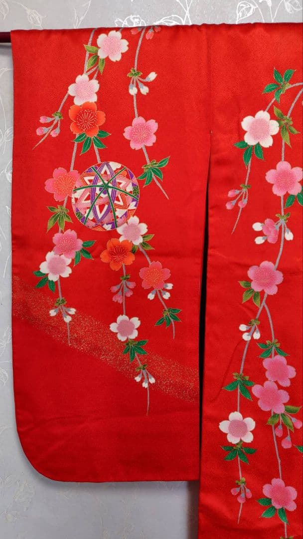 RK550子供着物7歳前後用着丈132センチ裄丈57センチ正絹綺麗美品