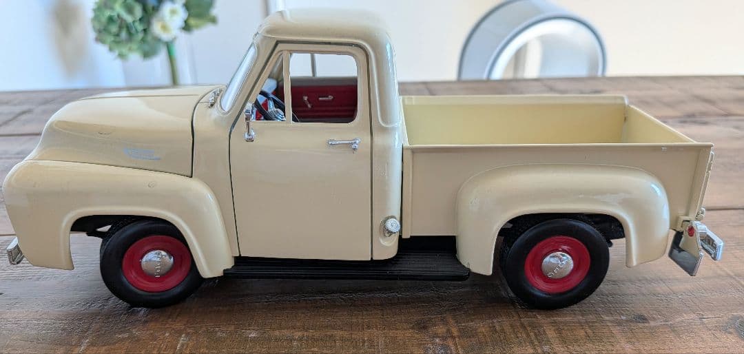 ミニカー Road Signature 1/18 1953 Ford Pick Up