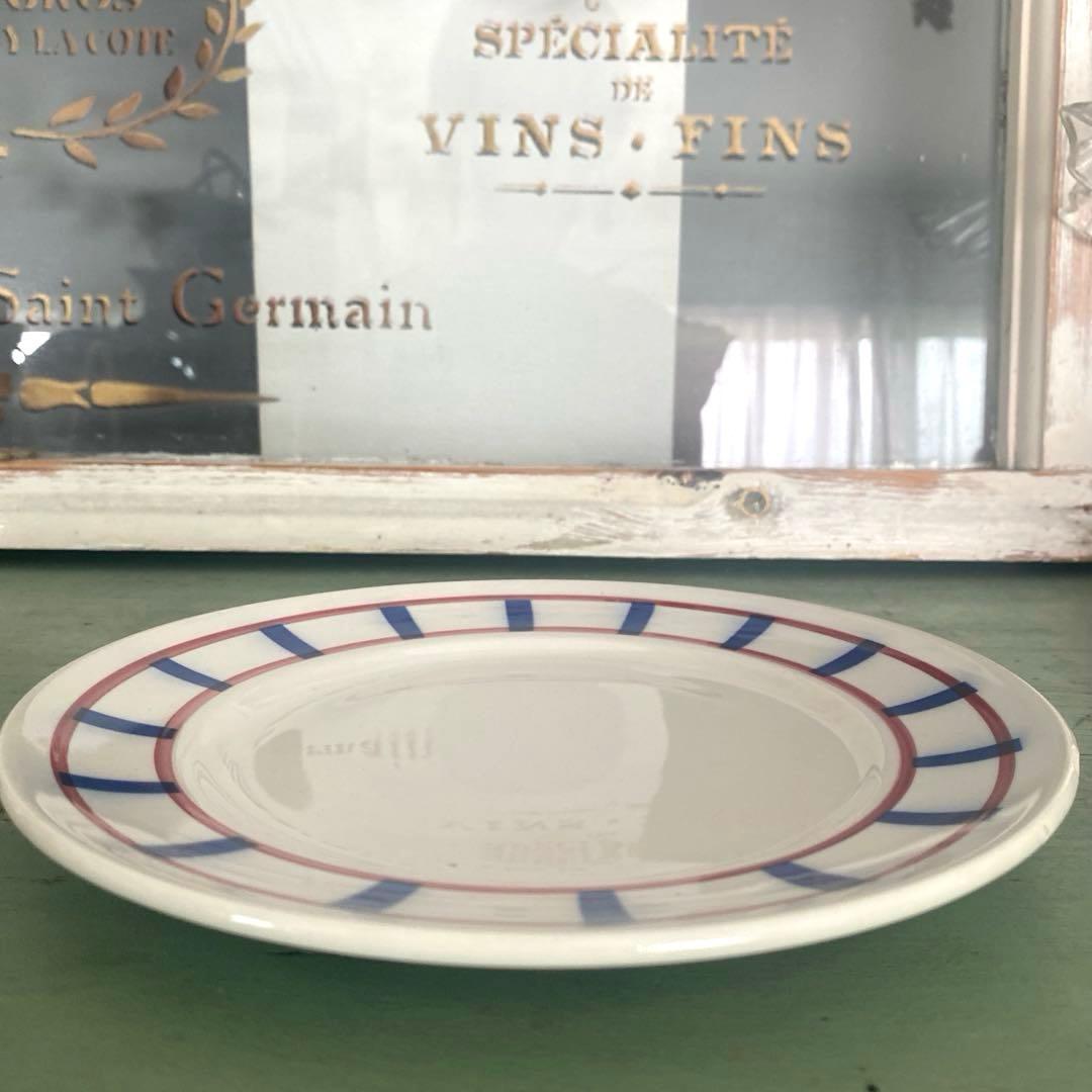 Moulin des loups 　ムーランデルー BASQUEバスクプレート